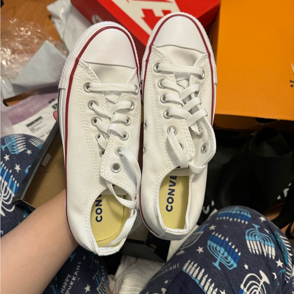 Converse all stars low top